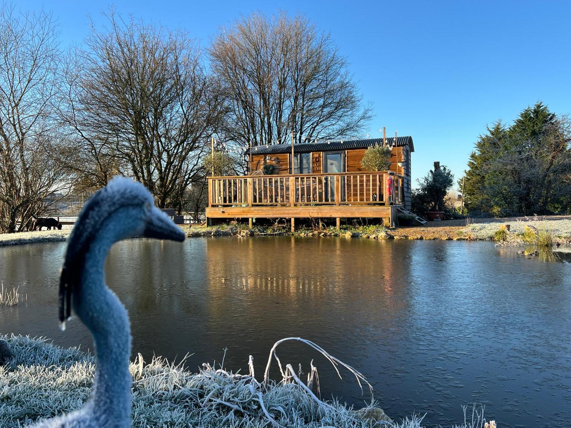 Rusty Duck Retreat Shepherds Hut سيدفيلد المظهر الخارجي الصورة